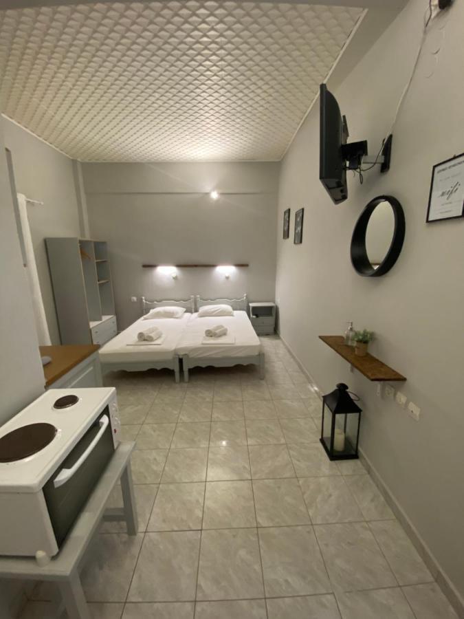 George Apartments Stoupa Bagian luar foto